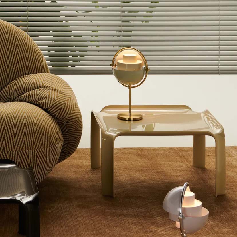 T877 Side Table från Vålamagasinet Sidobord, Gubi, Image-2