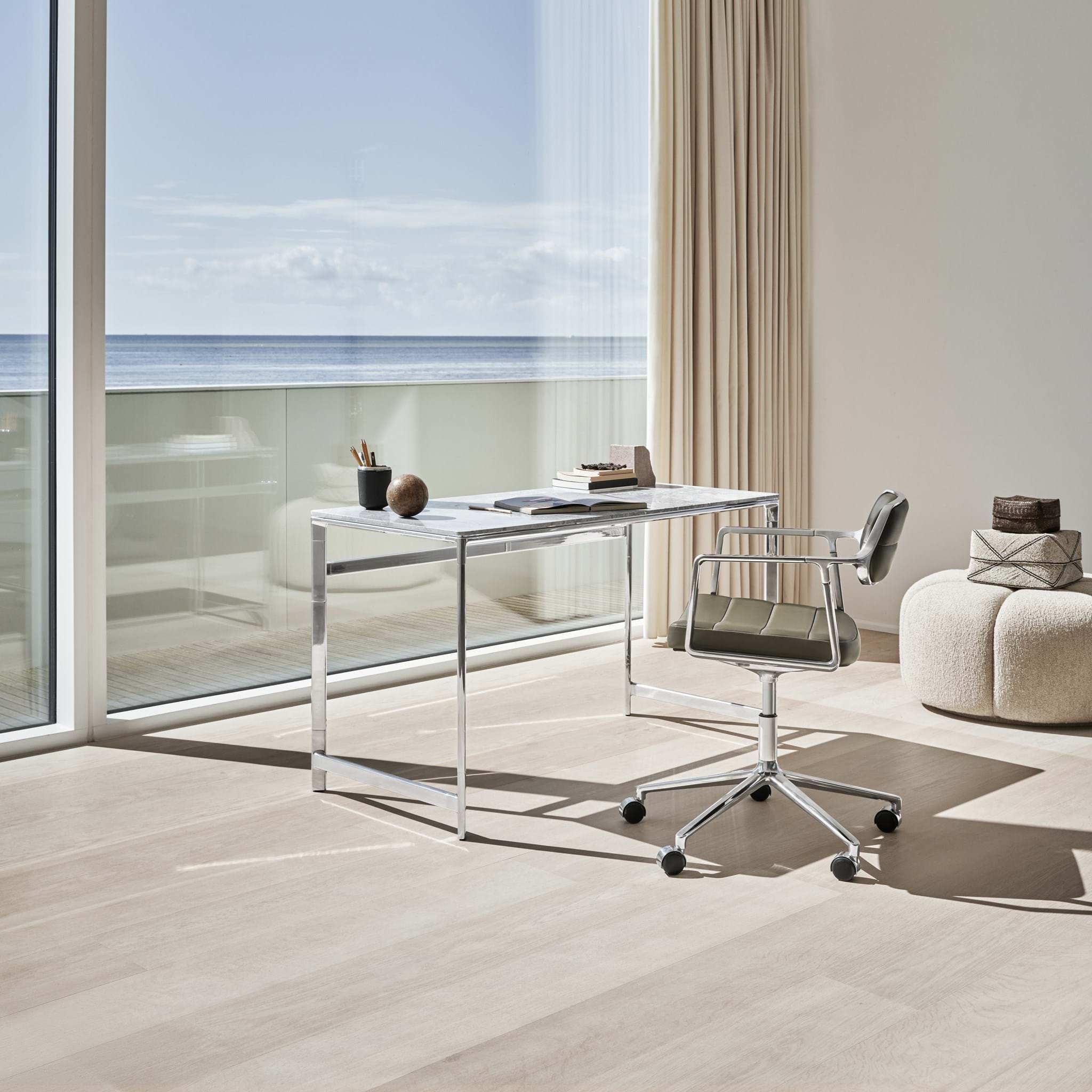 Vipp 430 Skrivbord från Vålamagasinet Skrivbord, Vipp, Image-3