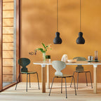 Myran 3101 Stol Färgad Ask från Vålamagasinet Matstolar, Fritz Hansen, Image-2