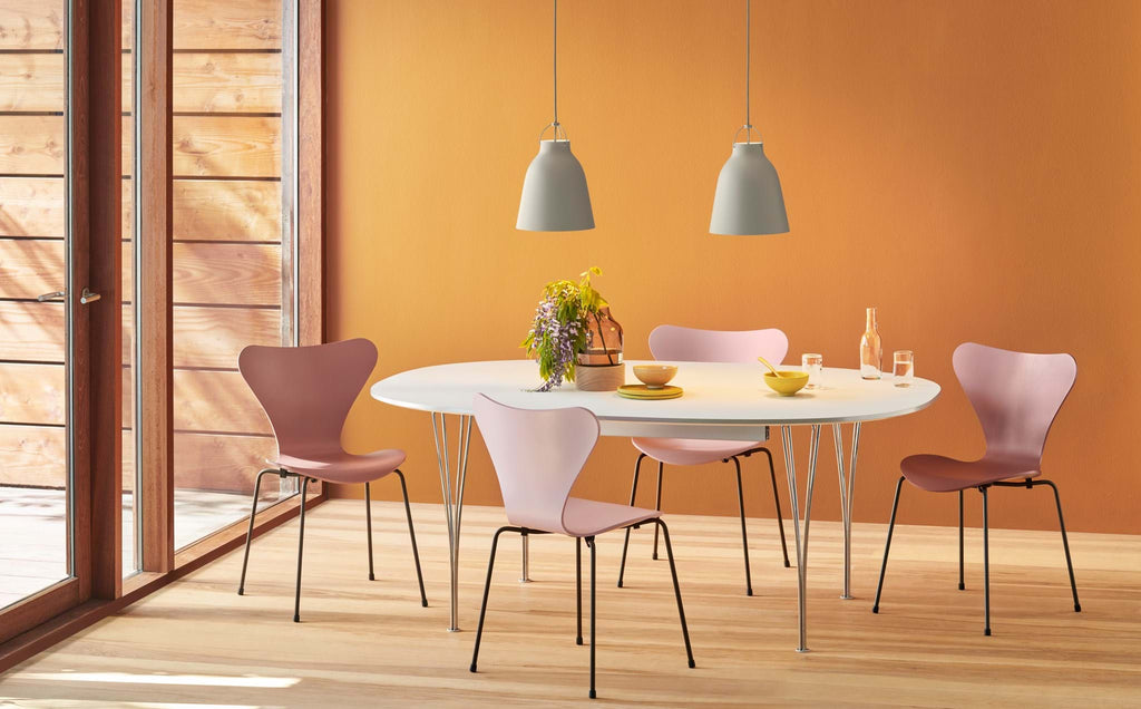 Sjuan 3107 Stol Lackad från Vålamagasinet Matstolar, Fritz Hansen, Image-3
