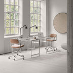 Vipp 453+ Swivel Chair With Gliders från Vålamagasinet Skrivbordsstolar, Vipp, Image-5