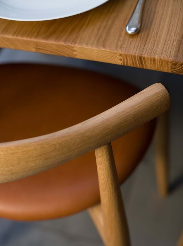 CH20 Elbow Stol från Vålamagasinet Matstolar, Carl Hansen & Son, Image-4