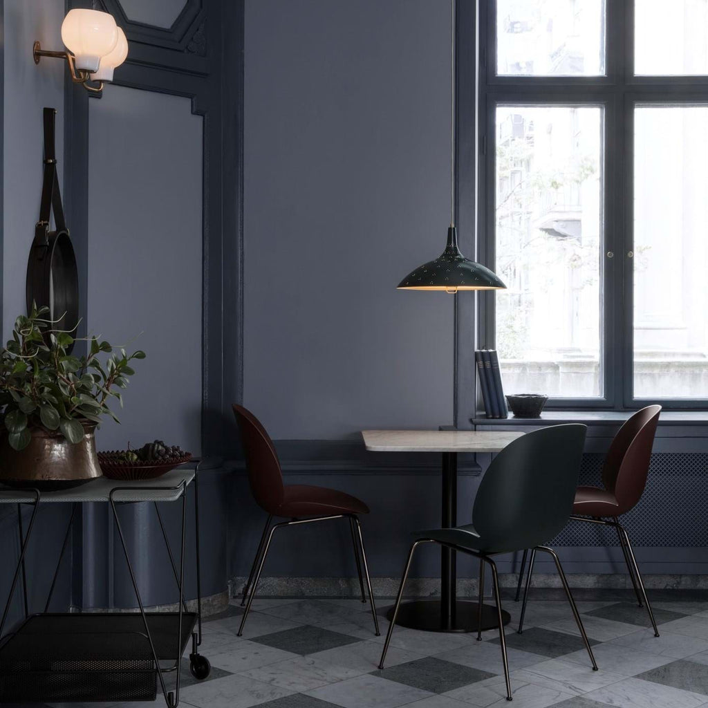 Beetle Chair Unupholstered Black Chrome Base från Vålamagasinet Matstolar, Gubi, Image-2