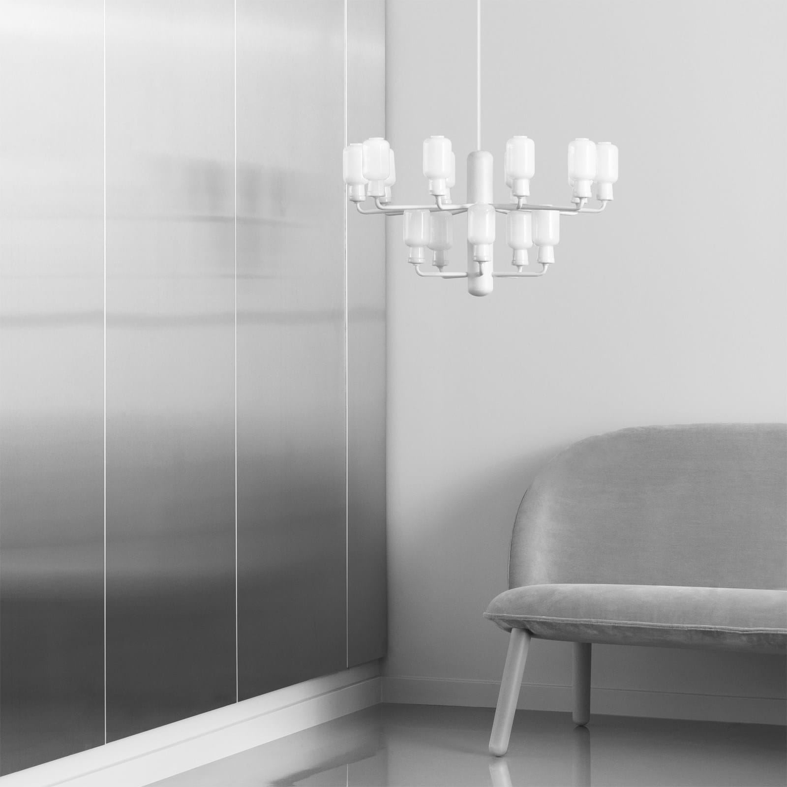 Amp Chandelier Small från Vålamagasinet Taklampor, Normann Copenhagen, Image-3