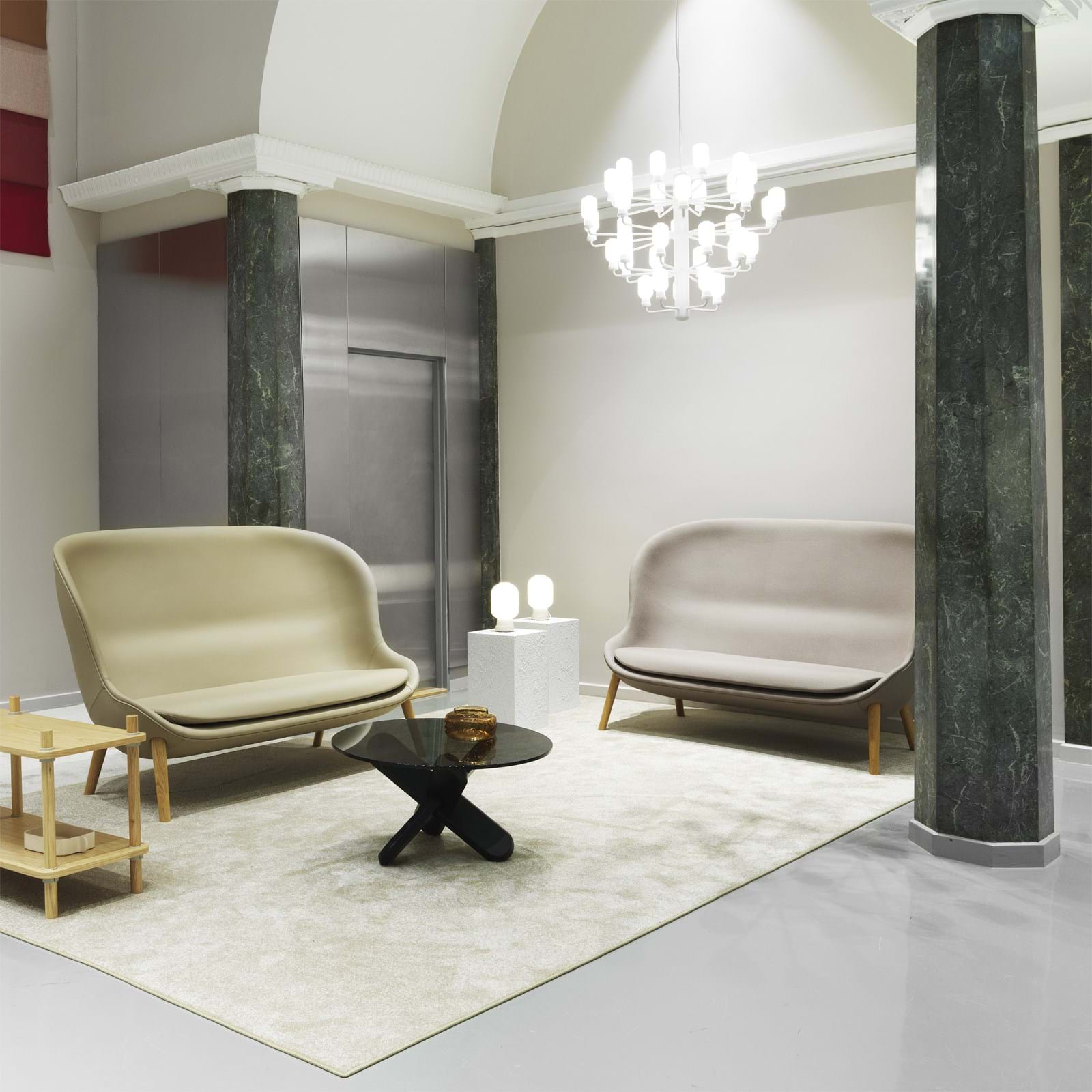 Amp Chandelier Large från Vålamagasinet Taklampor, Normann Copenhagen, Image-3