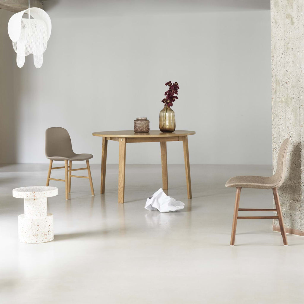 Form Chair Walnut från Vålamagasinet Matstolar, Normann Copenhagen, Image-3