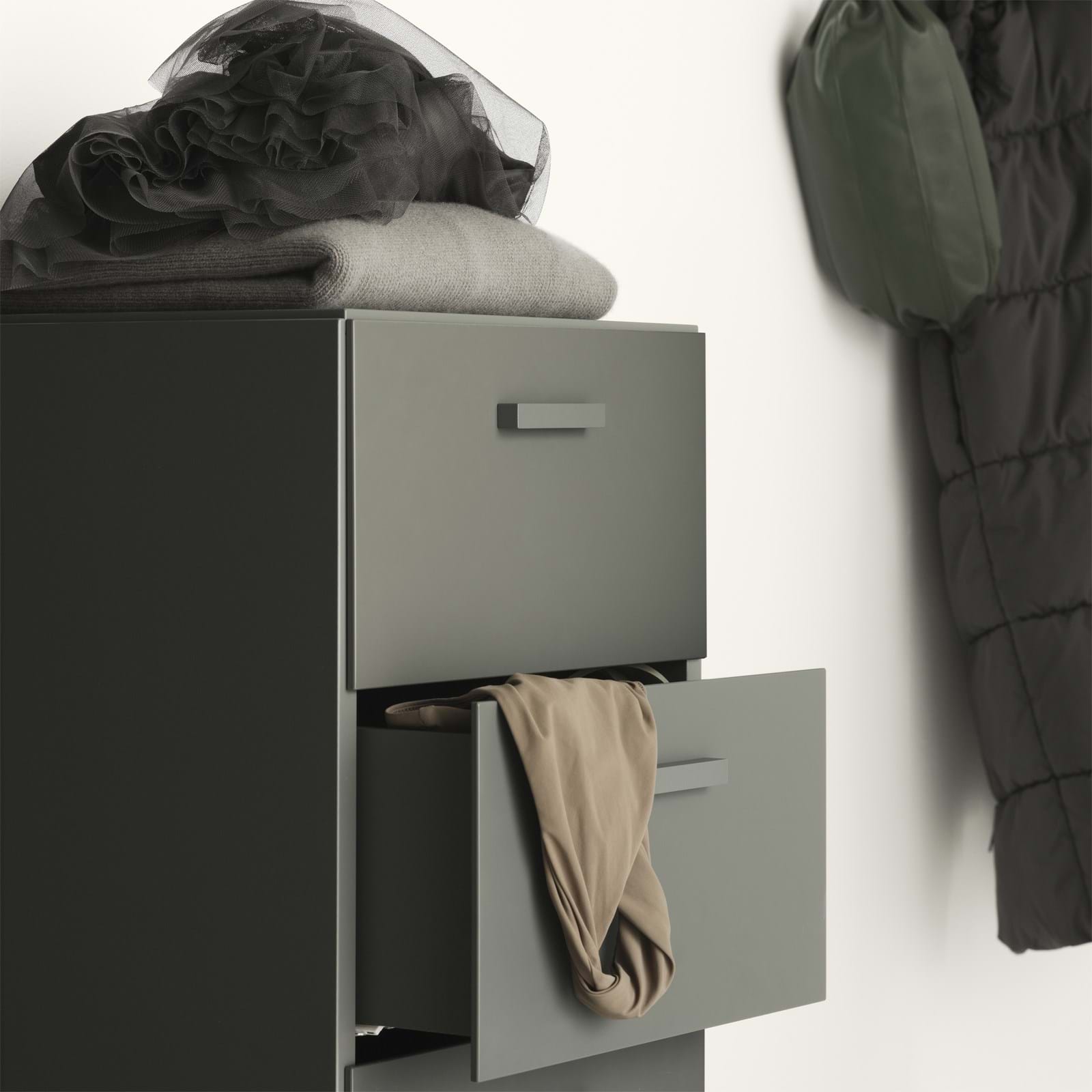 Relief Byrå Hög från Vålamagasinet Byråar, Relief, Image-7