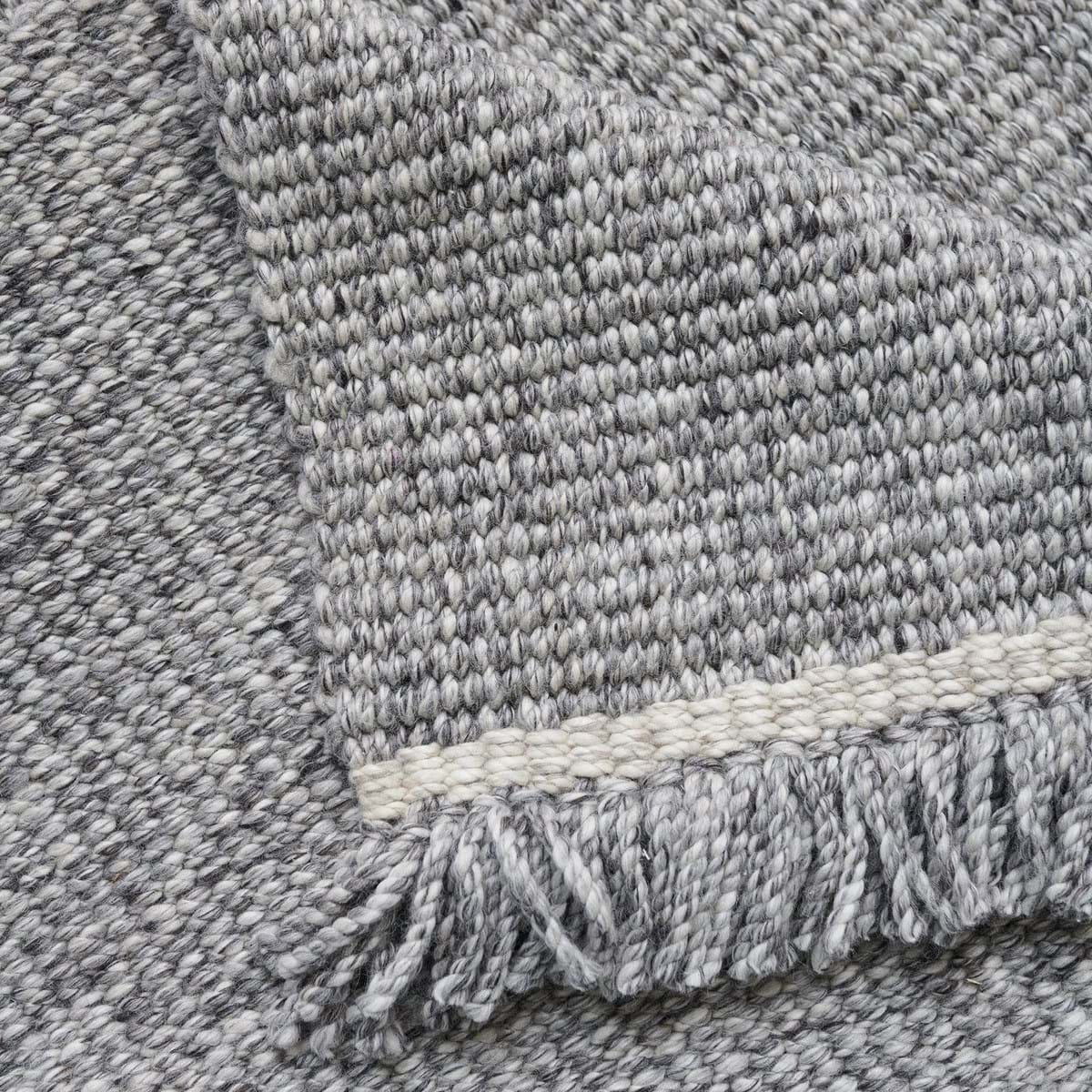 Elmo från Vålamagasinet Ullmattor, Linie design, Image-3