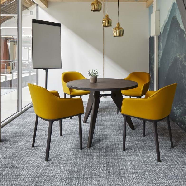 Guéridon Table från Vålamagasinet Matbord, Vitra, Image-2