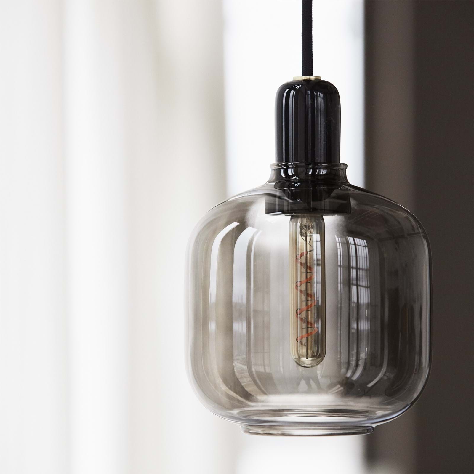 Amp Lamp Small från Vålamagasinet Taklampor, Normann Copenhagen, Image-5