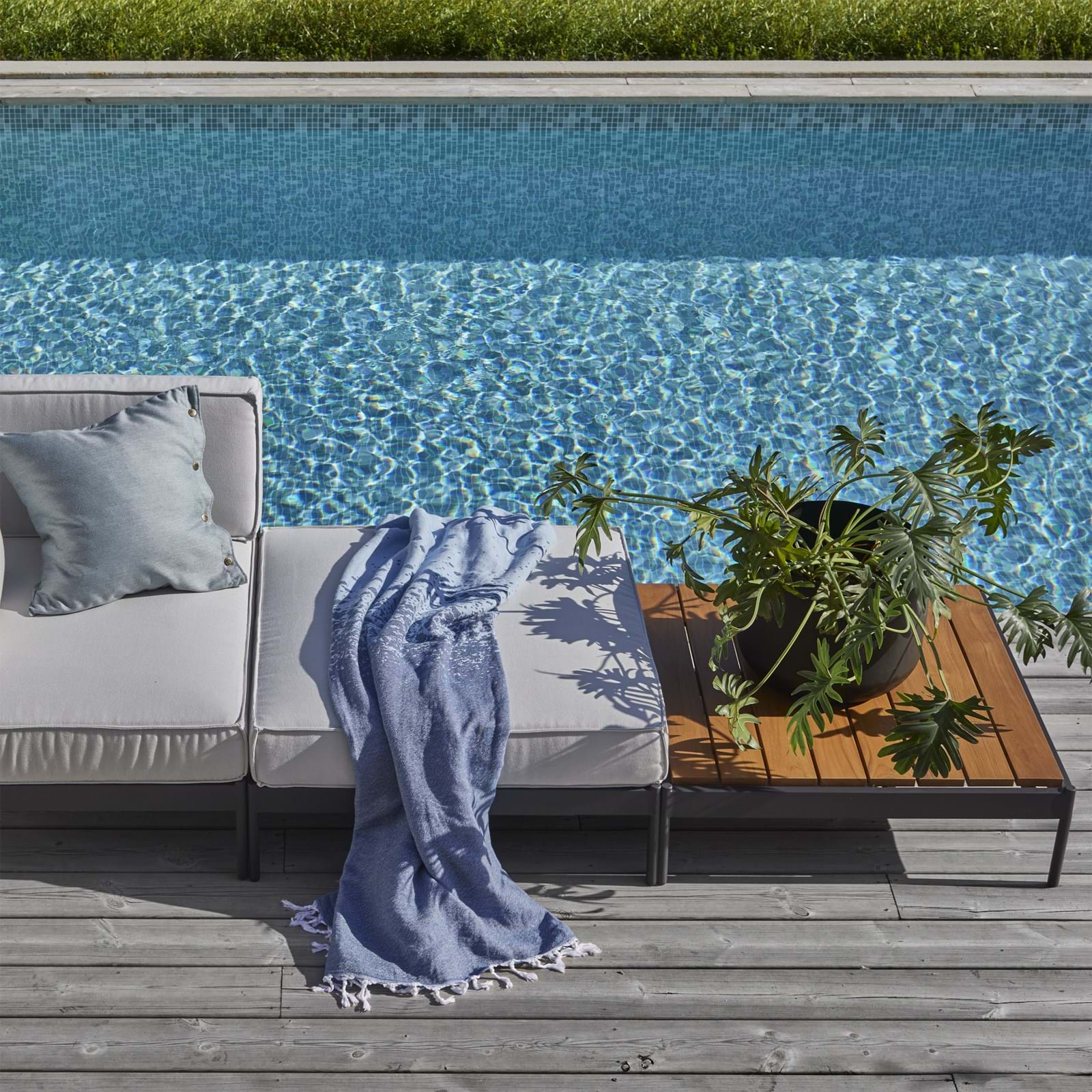 Lidö Ottoman från Vålamagasinet Soffor och fåtöljer utemöbler, Skargaarden, Image-7