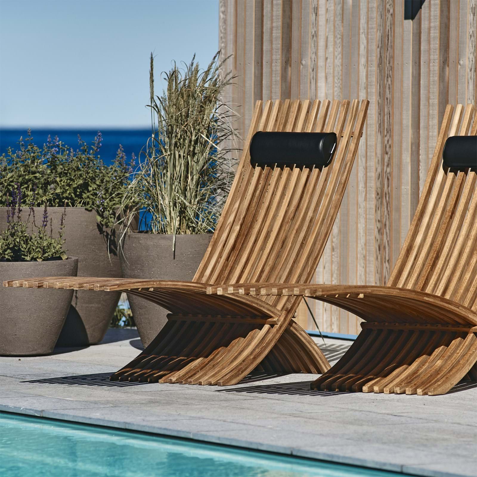 Nozib Solstol - Teak/Svart från Vålamagasinet Soffor och fåtöljer utemöbler, Skargaarden, Image-2