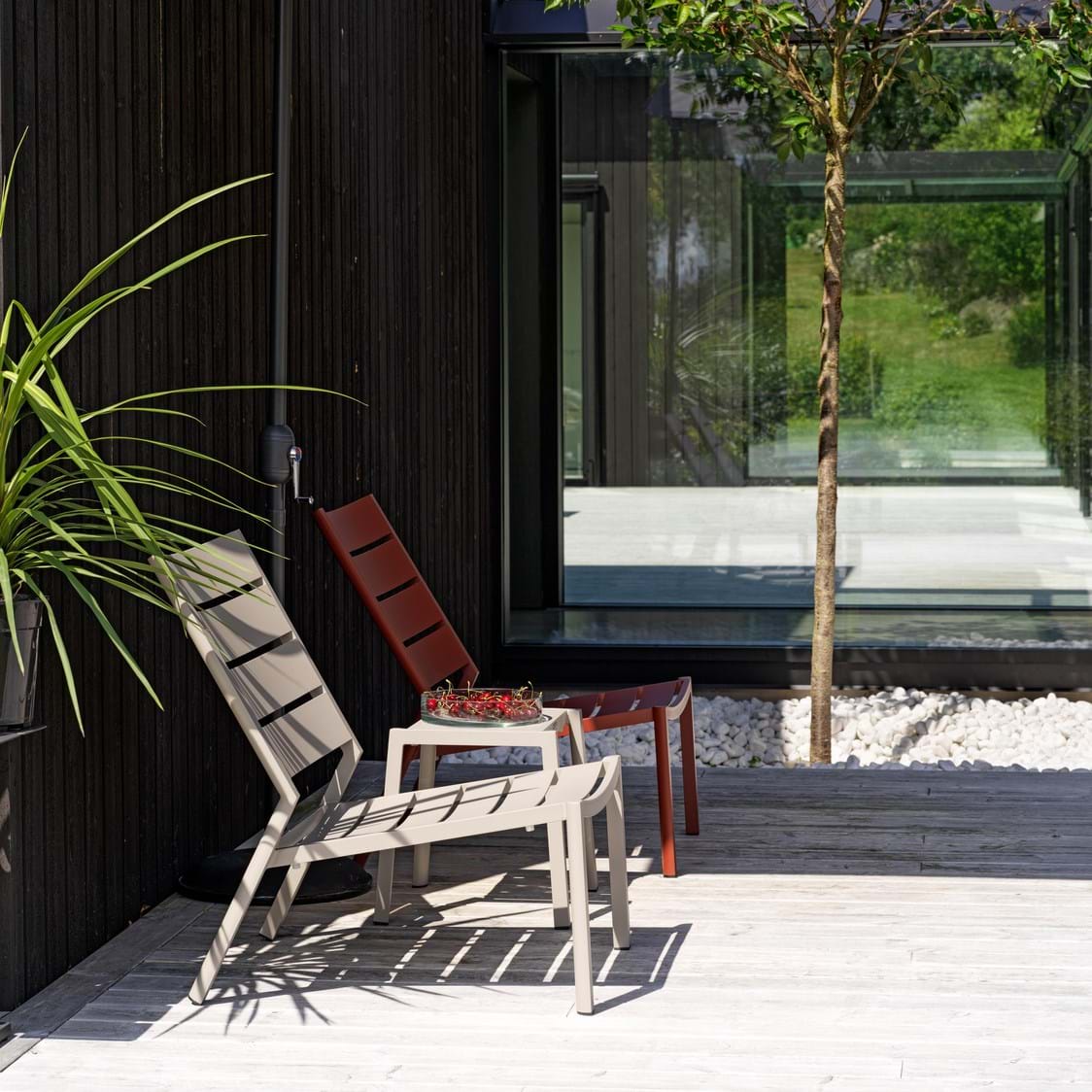 Delia Loungefåtölj från Vålamagasinet Soffor och fåtöljer utemöbler, Brafab, Image-12