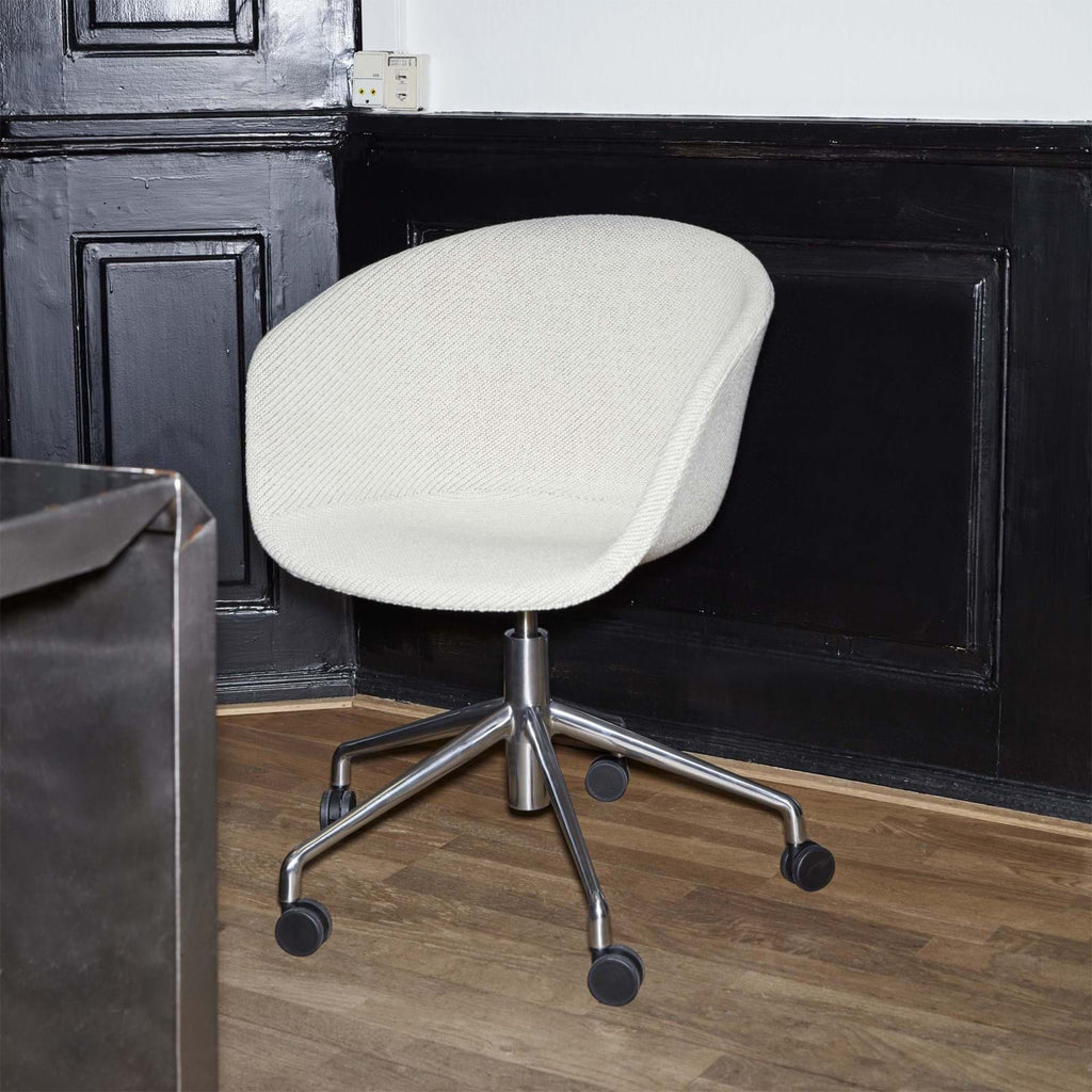 About a Chair AAC53 Soft från Vålamagasinet Skrivbordsstolar, HAY, Image-2