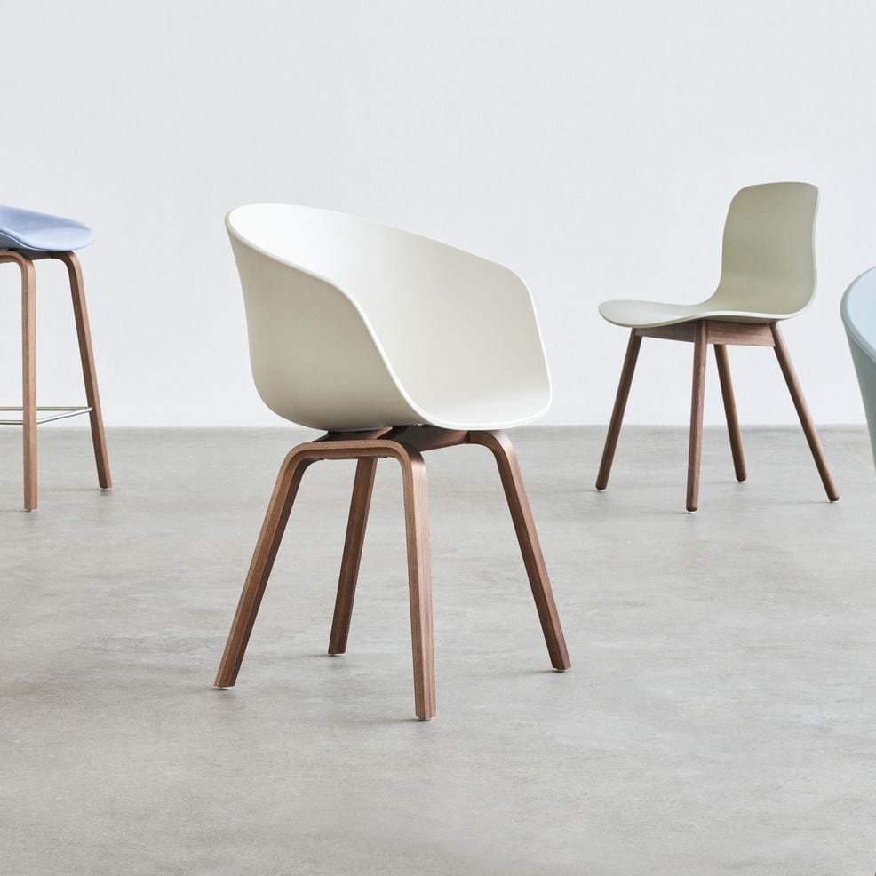 About a Chair AAC22 Black Lacquered Oak från Vålamagasinet Matstolar, HAY, Image-4