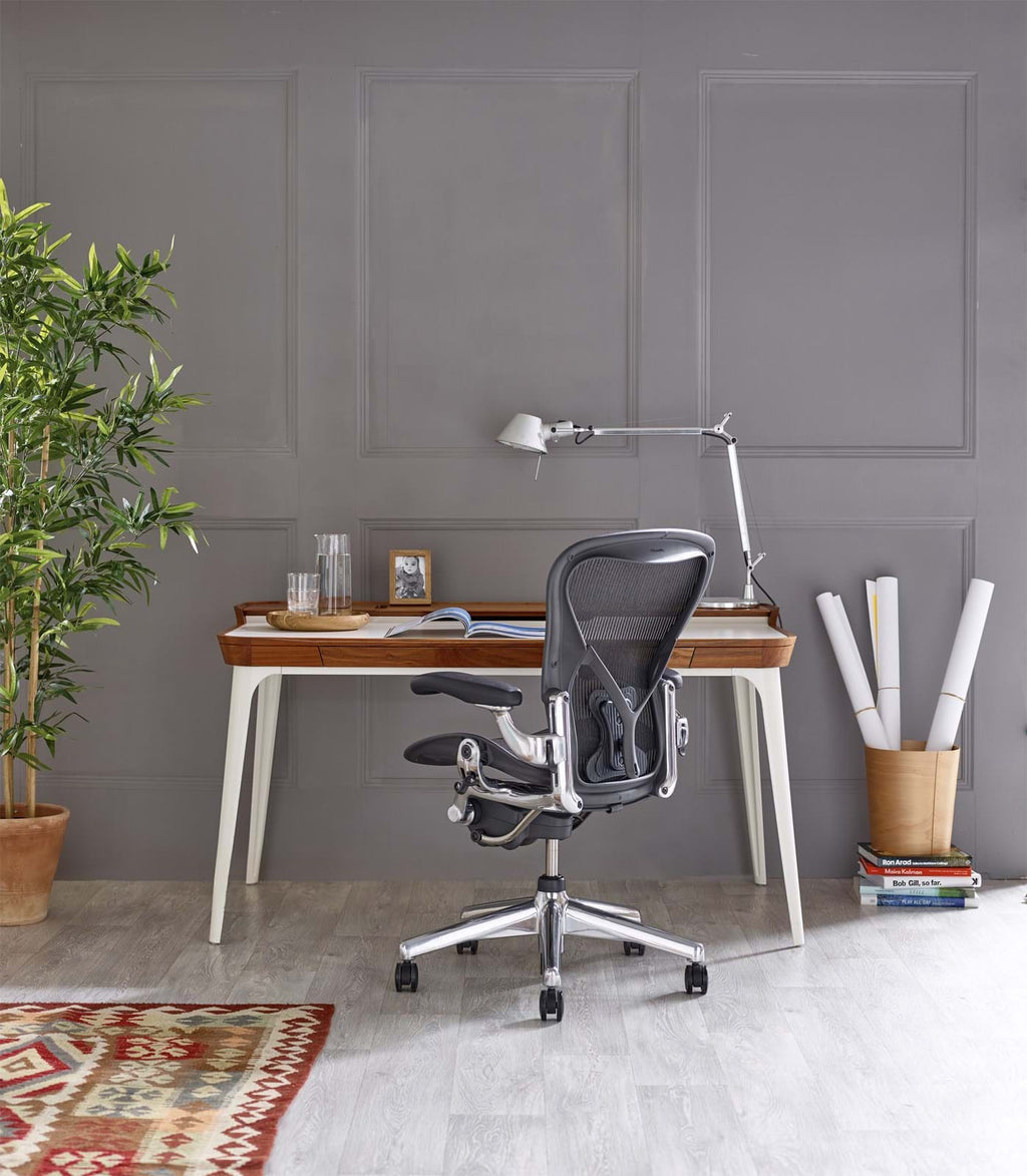 Aeron Re-Mastered Grafitsvart från Vålamagasinet Skrivbordsstolar, Herman Miller, Image-3