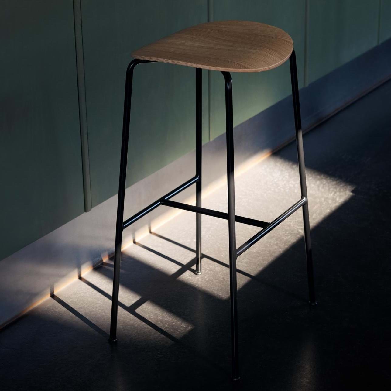 Pavilion AV37 från Vålamagasinet Pallar och bänkar, &Tradition, Image-2