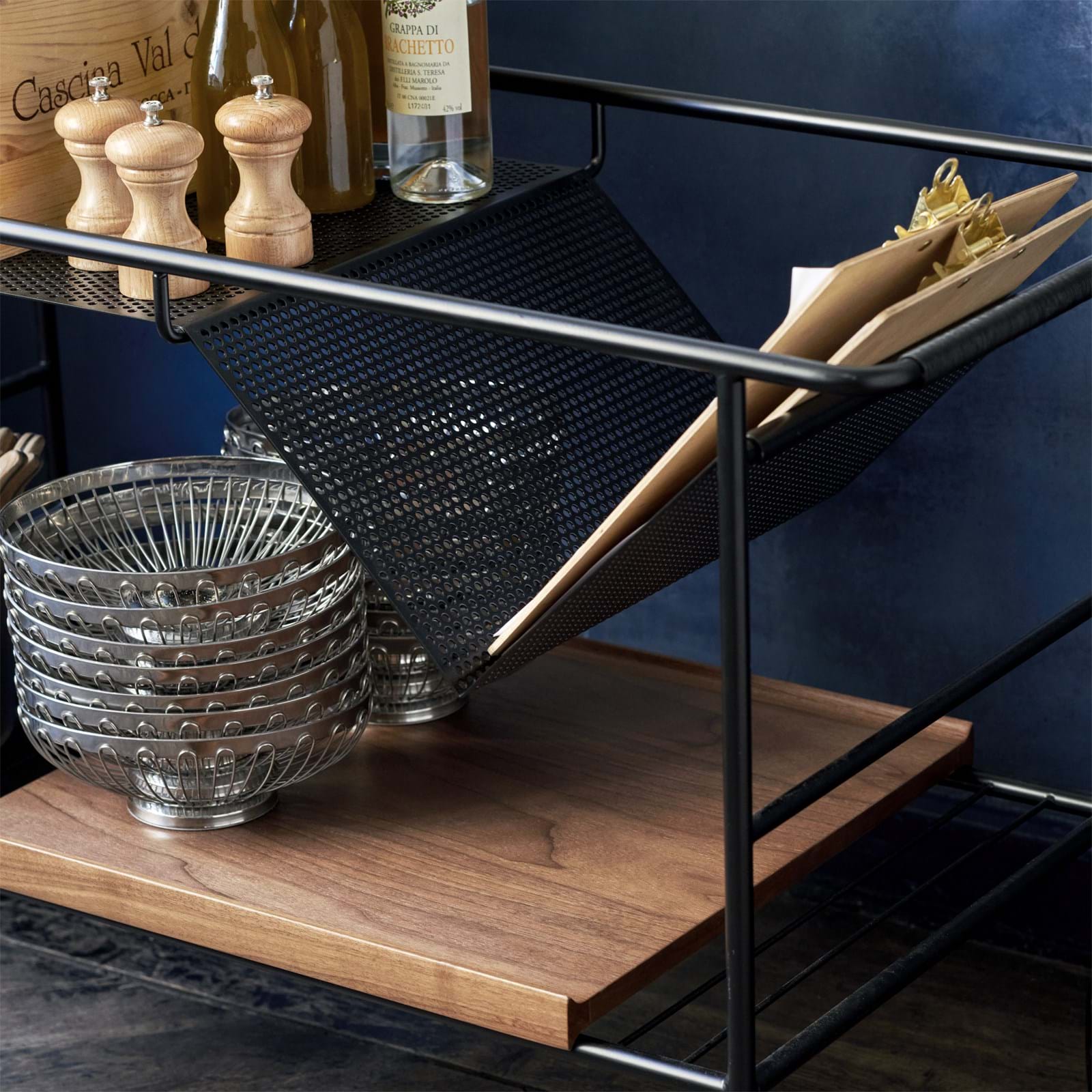 Alima NDS1 från Vålamagasinet Serveringsvagnar och rullbord, &Tradition, Image-4