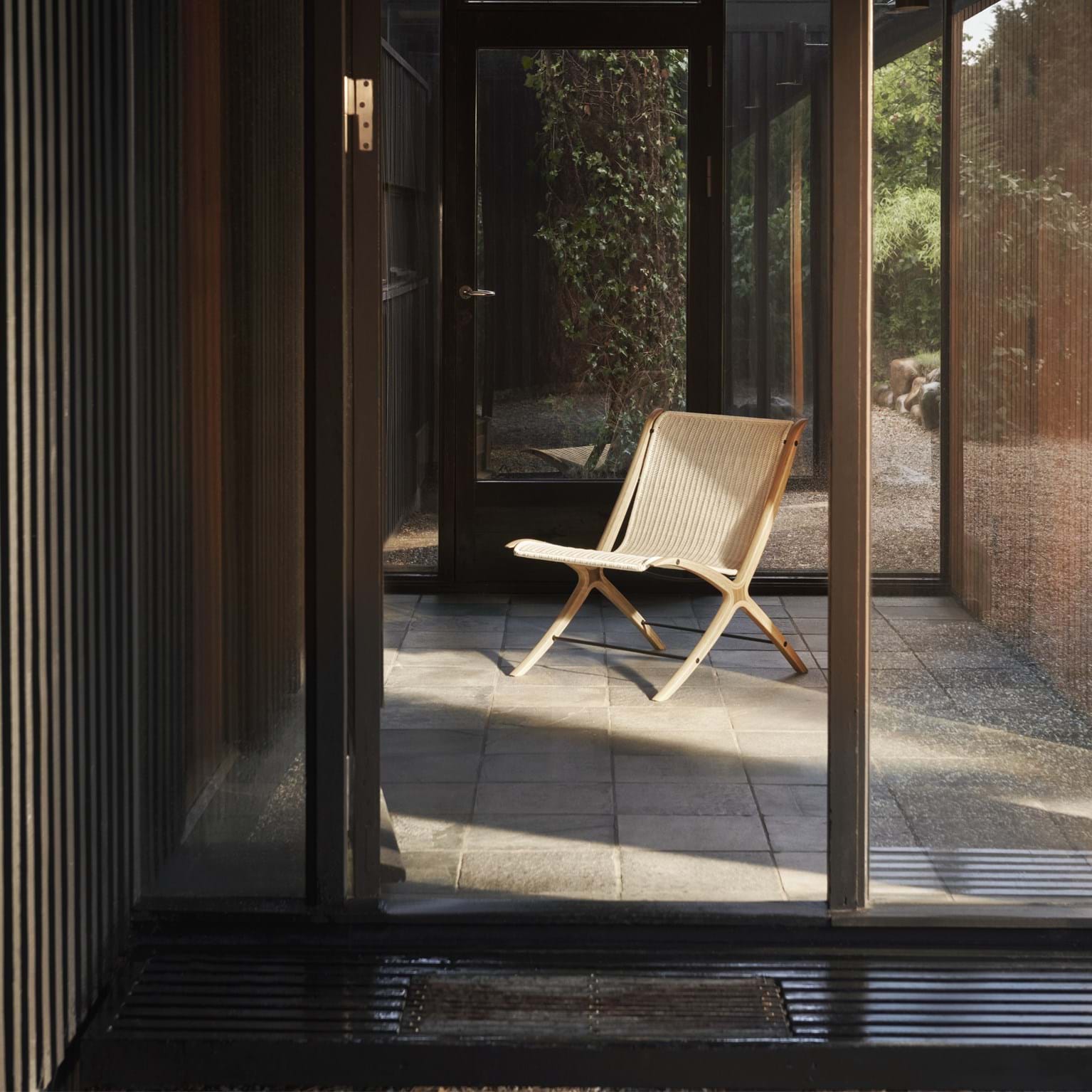 X Lounge Chair HM10 från Vålamagasinet Fåtöljer, &Tradition, Image-6