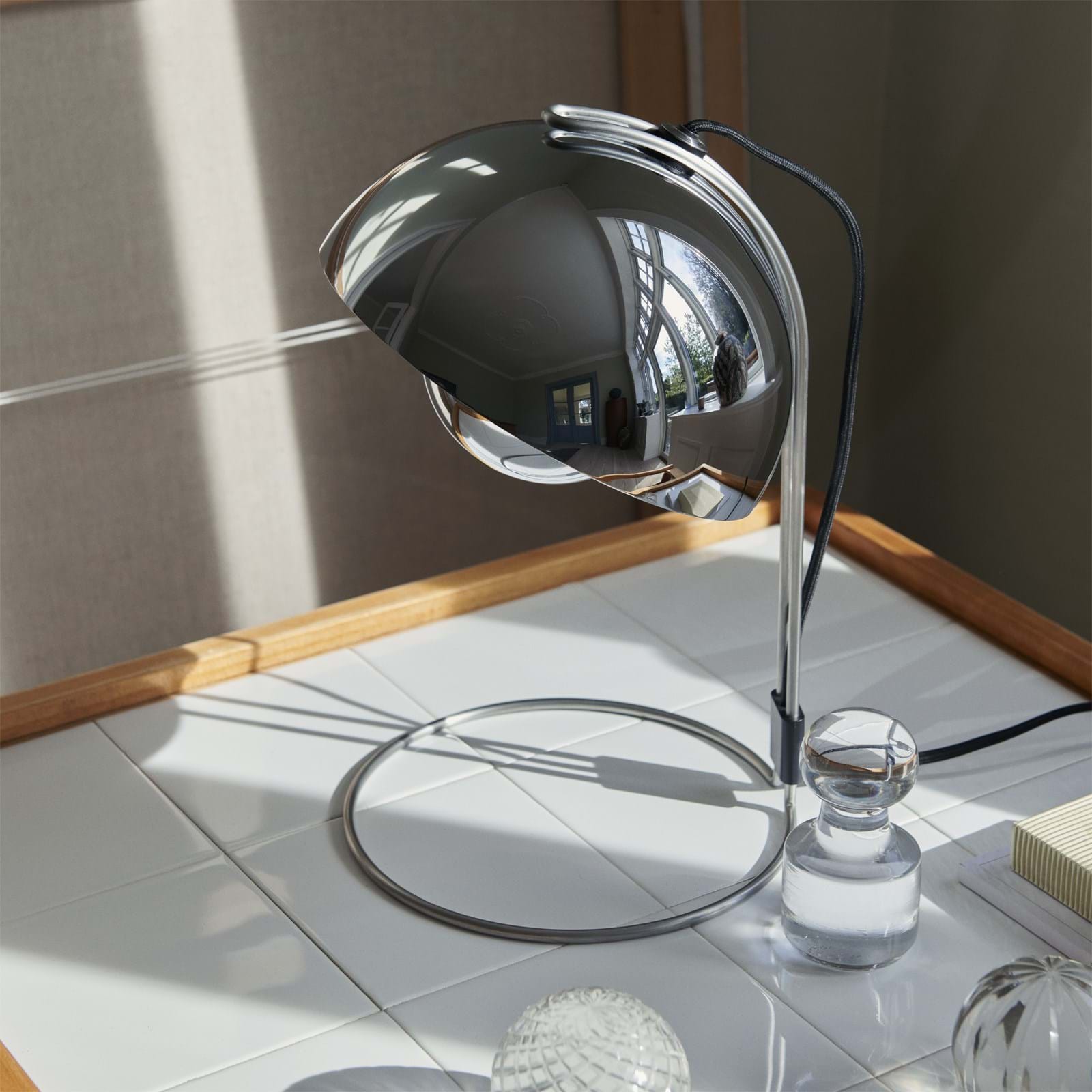 Flowerpot VP4 Table Lamp från Vålamagasinet Bordslampor, &Tradition, Image-3