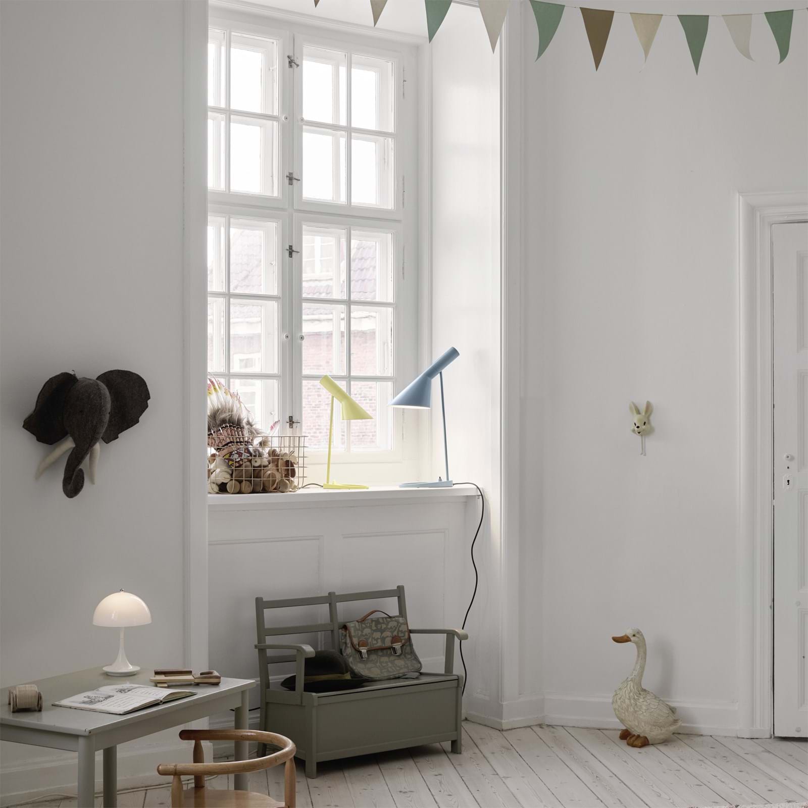 AJ Bordslampa från Vålamagasinet Bordslampor, Louis Poulsen, Image-2