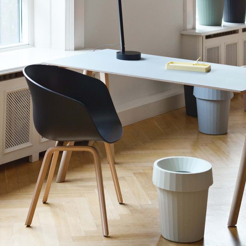 About a Chair AAC22 Black Lacquered Oak från Vålamagasinet Matstolar, HAY, Image-9