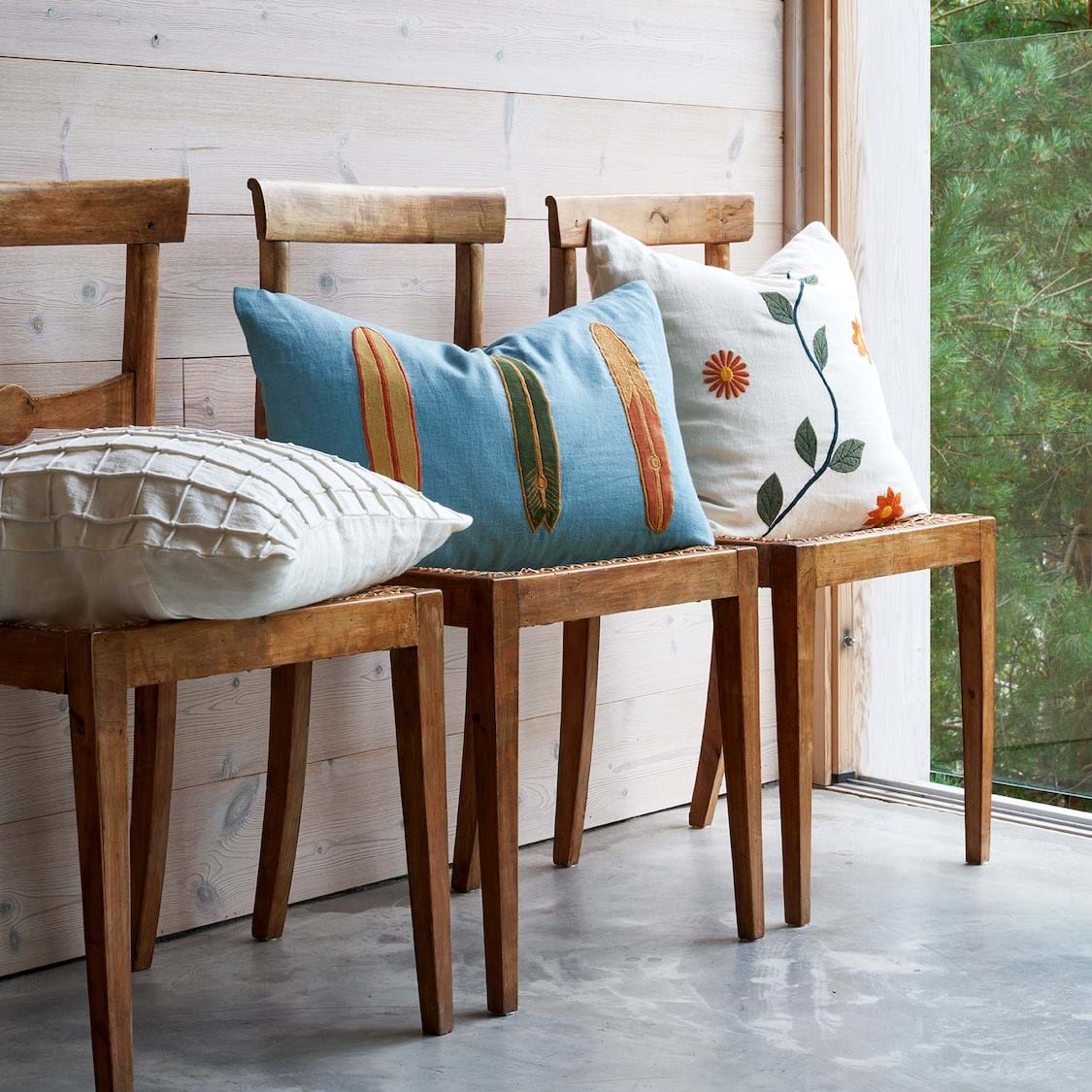 Aloha Linen Cushion Cover 40x60 cm från Vålamagasinet Prydnadskuddar, Chhatwal & Jonsson, Image-2