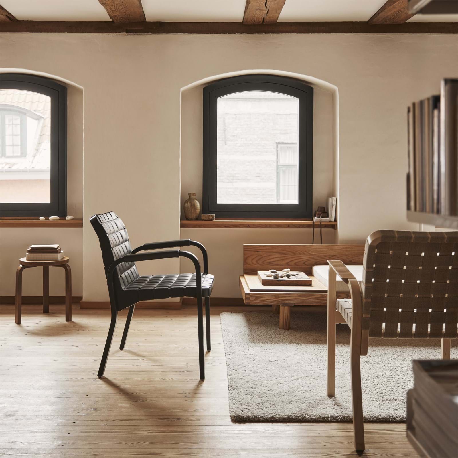 Armchair 45 från Vålamagasinet Matstolar, Artek, Image-4