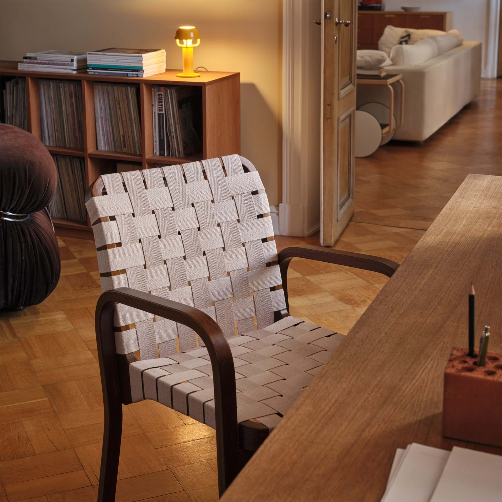 Armchair 45 från Vålamagasinet Matstolar, Artek, Image-4