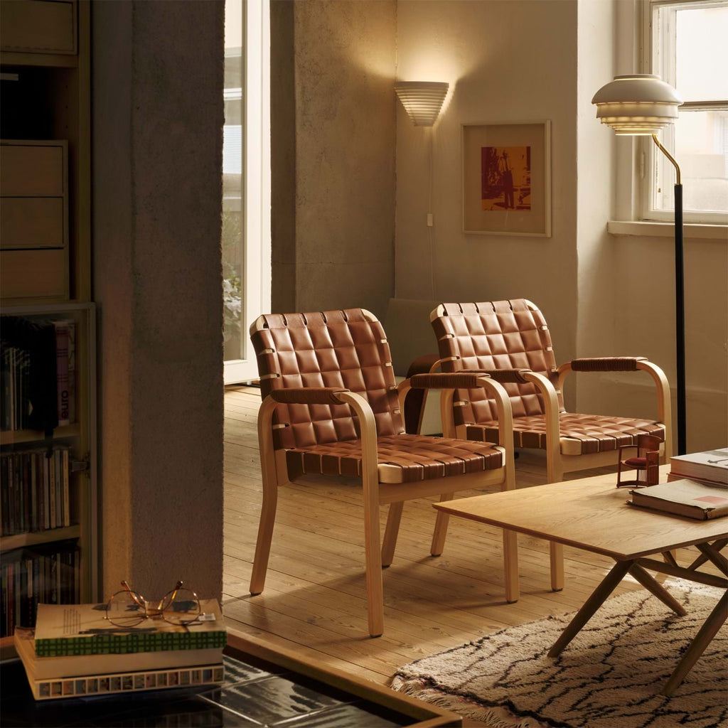 Armchair 45 från Vålamagasinet Matstolar, Artek, Image-4