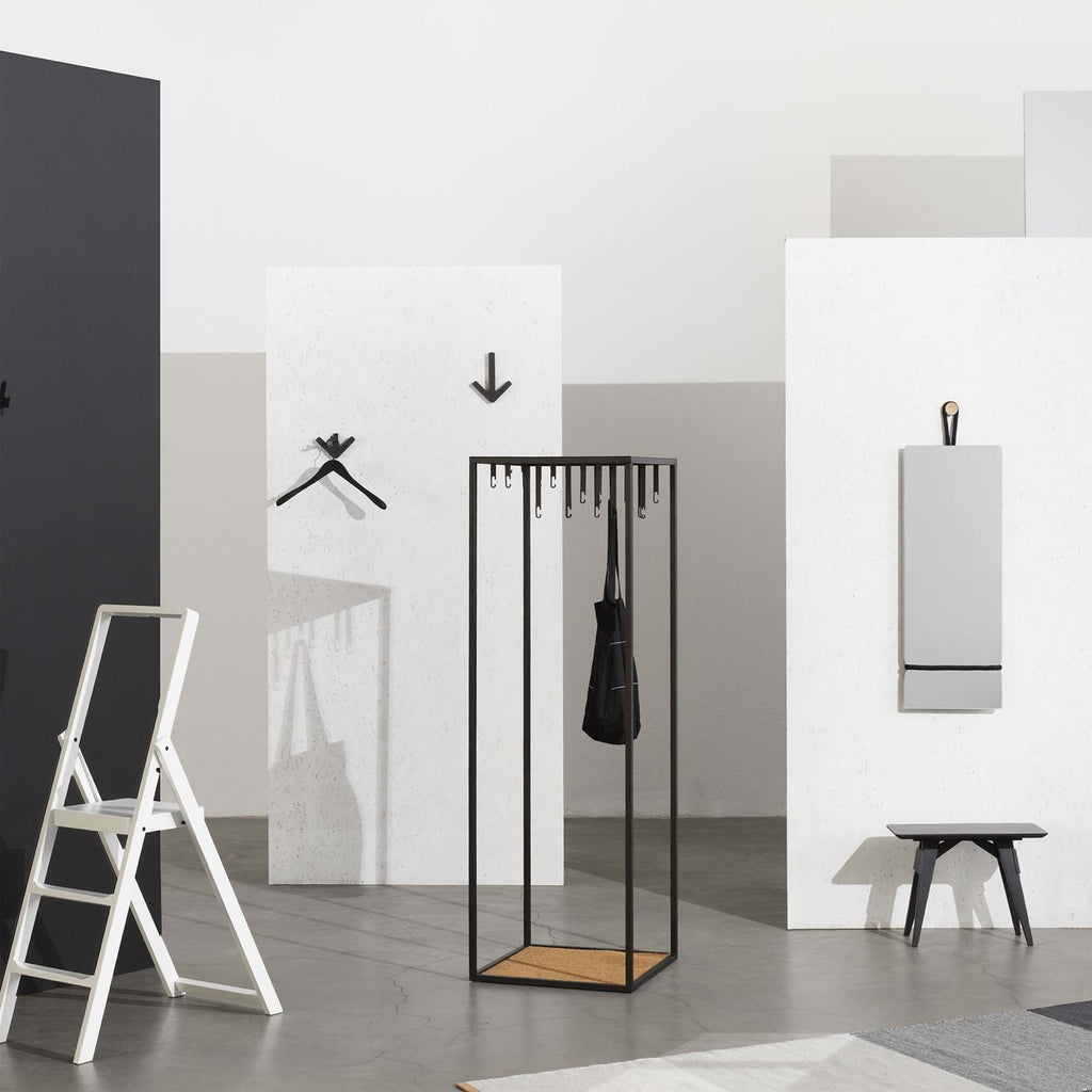 Atelier Floor Hanger från Vålamagasinet Galgar och hängare, Design House Stockholm, Image-5