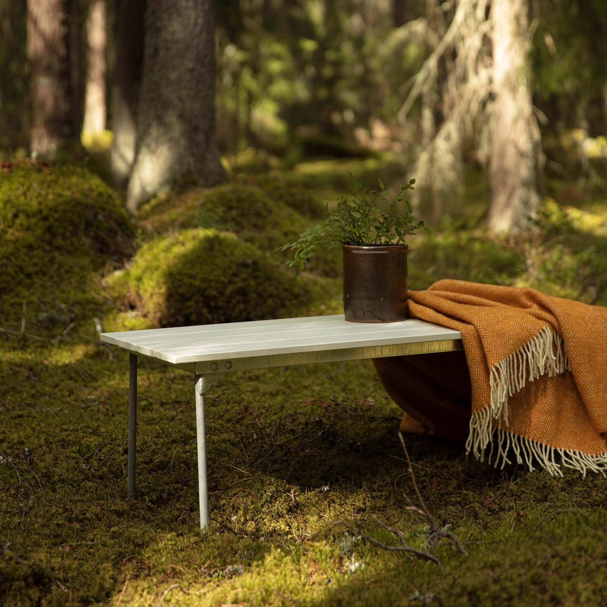 Bänk 8 från Vålamagasinet Pallar och bänkar utemöbler, Grythyttan, Image-4