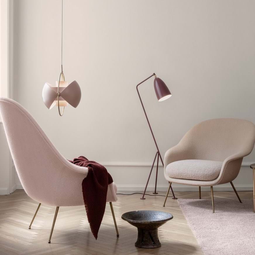 Bat Lounge Chair High Back Conic Base Brass Semi Matt från Vålamagasinet Fåtöljer, Gubi, Image-2