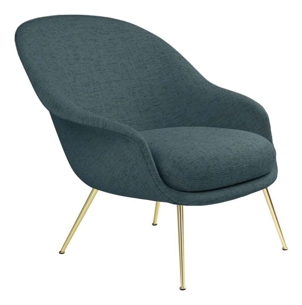 Bat Lounge Chair Low Back Conic Base Brass Semi Matt från Vålamagasinet Fåtöljer, Gubi, Image-1