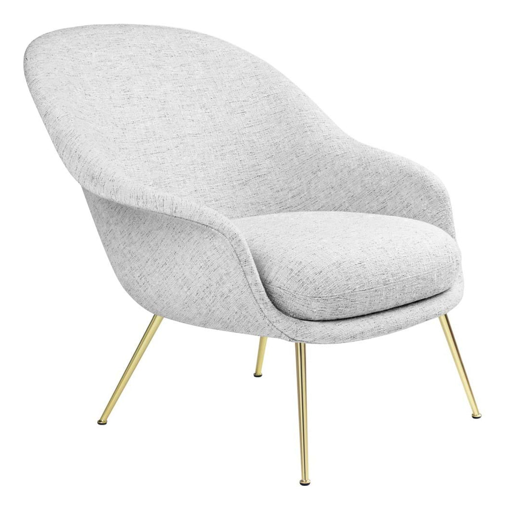 Bat Lounge Chair Low Back Conic Base Brass Semi Matt från Vålamagasinet Fåtöljer, Gubi, Image-1