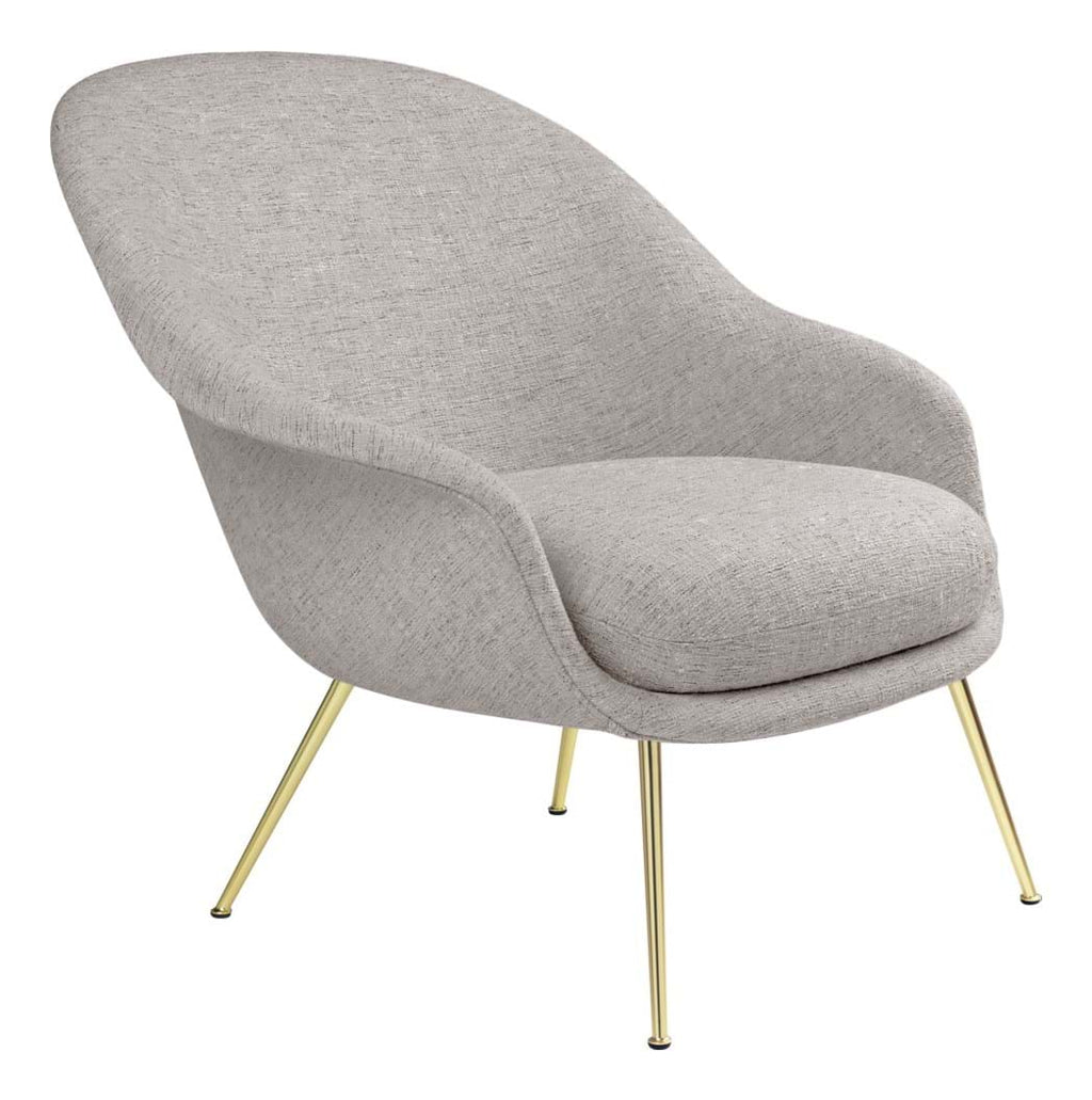 Bat Lounge Chair Low Back Conic Base Brass Semi Matt från Vålamagasinet Fåtöljer, Gubi, Image-1