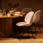 Beetle Chair Fully Upholstered Black Matt Base från Vålamagasinet Matstolar, Gubi, Image-2