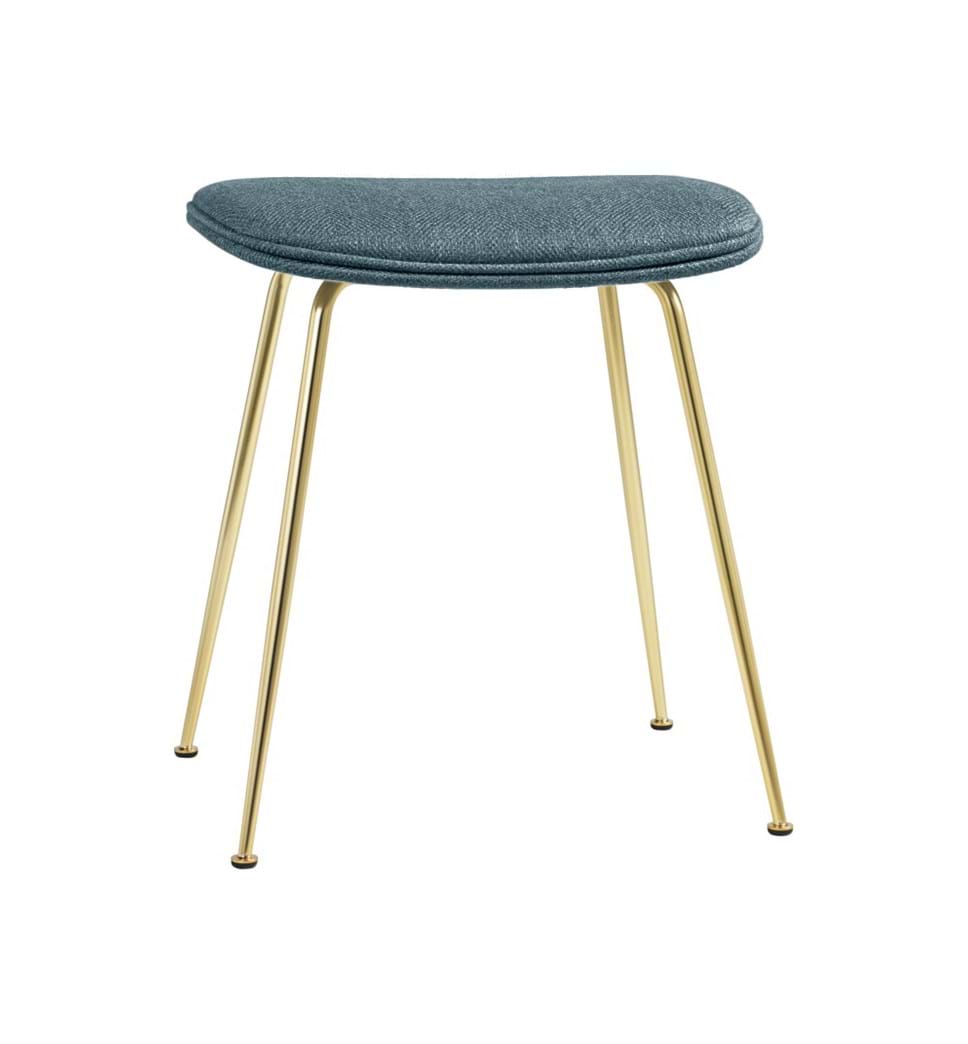 Beetle Stool Fully Upholstered Brass Semi Matt Base från Vålamagasinet Pallar och bänkar, Gubi, Image-1