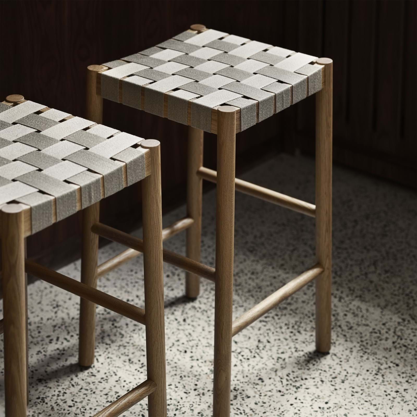 Betty TK7 från Vålamagasinet Pallar och bänkar, &Tradition, Image-2