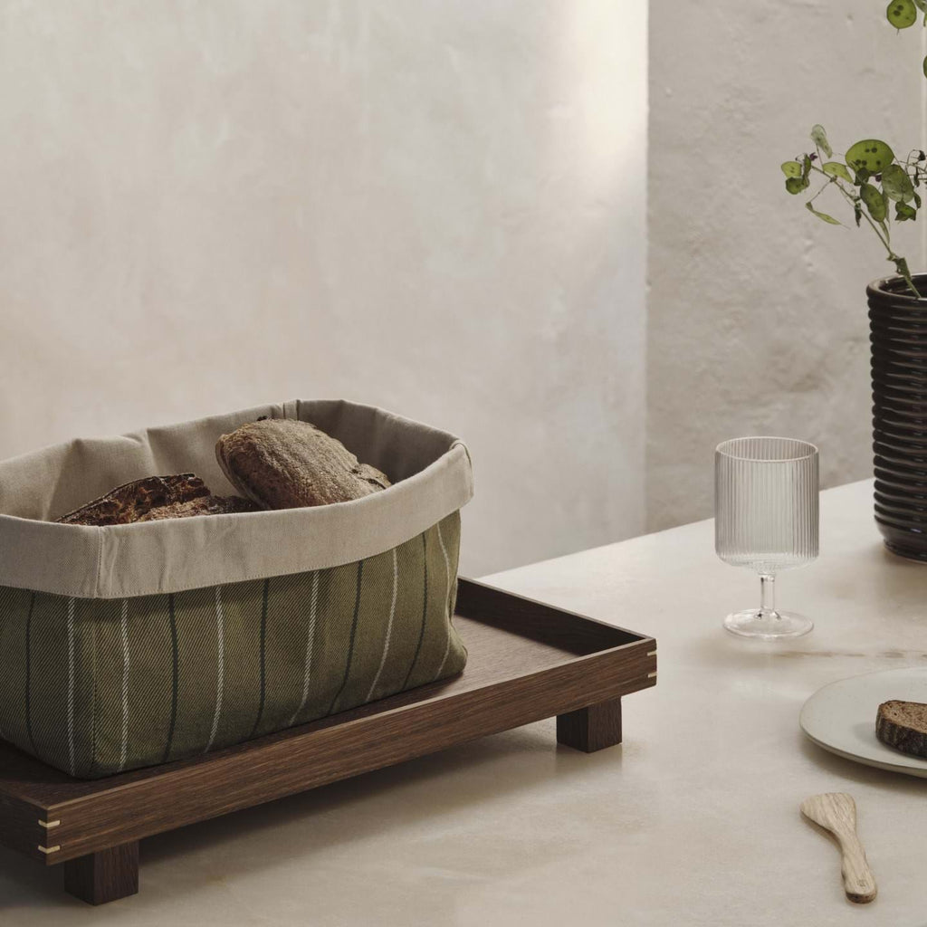 Bon Wooden Tray från Vålamagasinet Brickor och underlägg, Ferm Living, Image-4