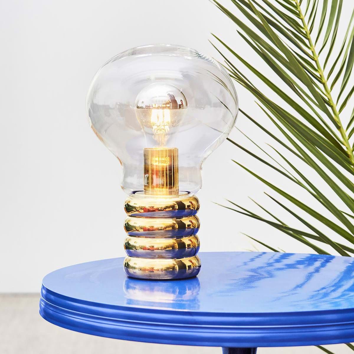 Bulb Brass Table Lamp från Vålamagasinet Bordslampor, Ingo Maurer, Image-2