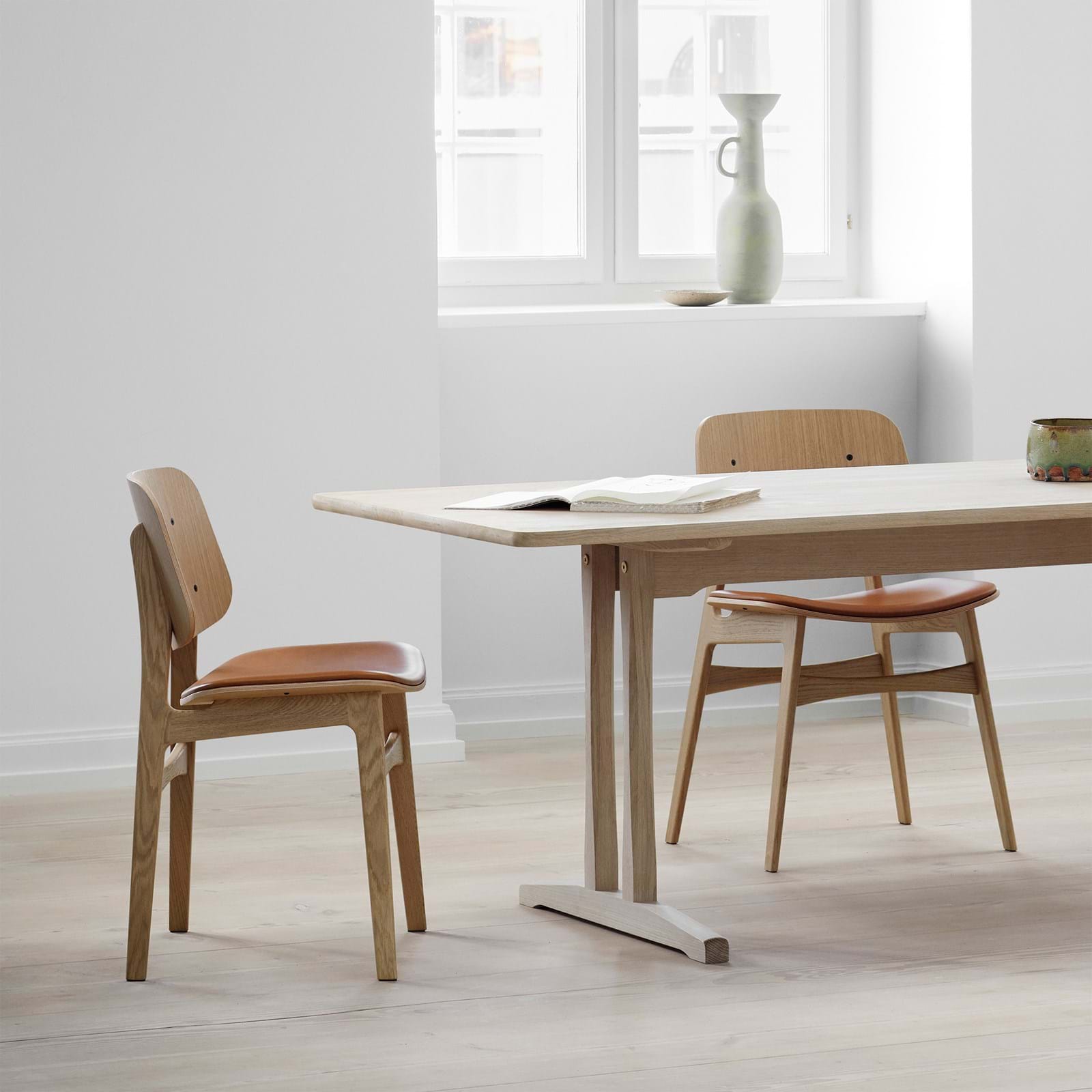 C18 Table 220 cm från Vålamagasinet Matbord, Fredericia, Image-2