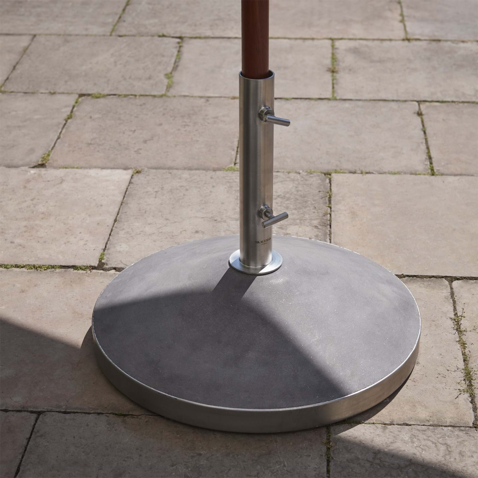 Capri Umbrella Foot 30 kg från Vålamagasinet Övrigt utemöbler, Skagerak, Image-3