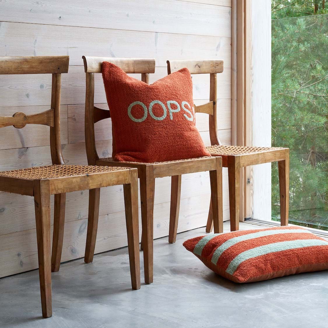 Bouclé Oops Cushion Cover 50x50 cm från Vålamagasinet Prydnadskuddar, Chhatwal & Jonsson, Image-2