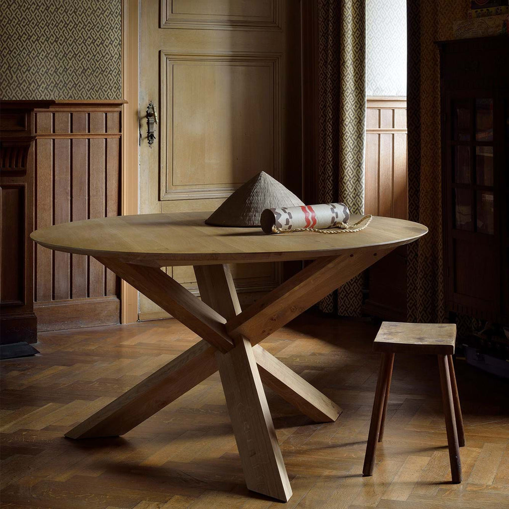 Circle Dining Table från Vålamagasinet Matbord, Ethnicraft, Image-2