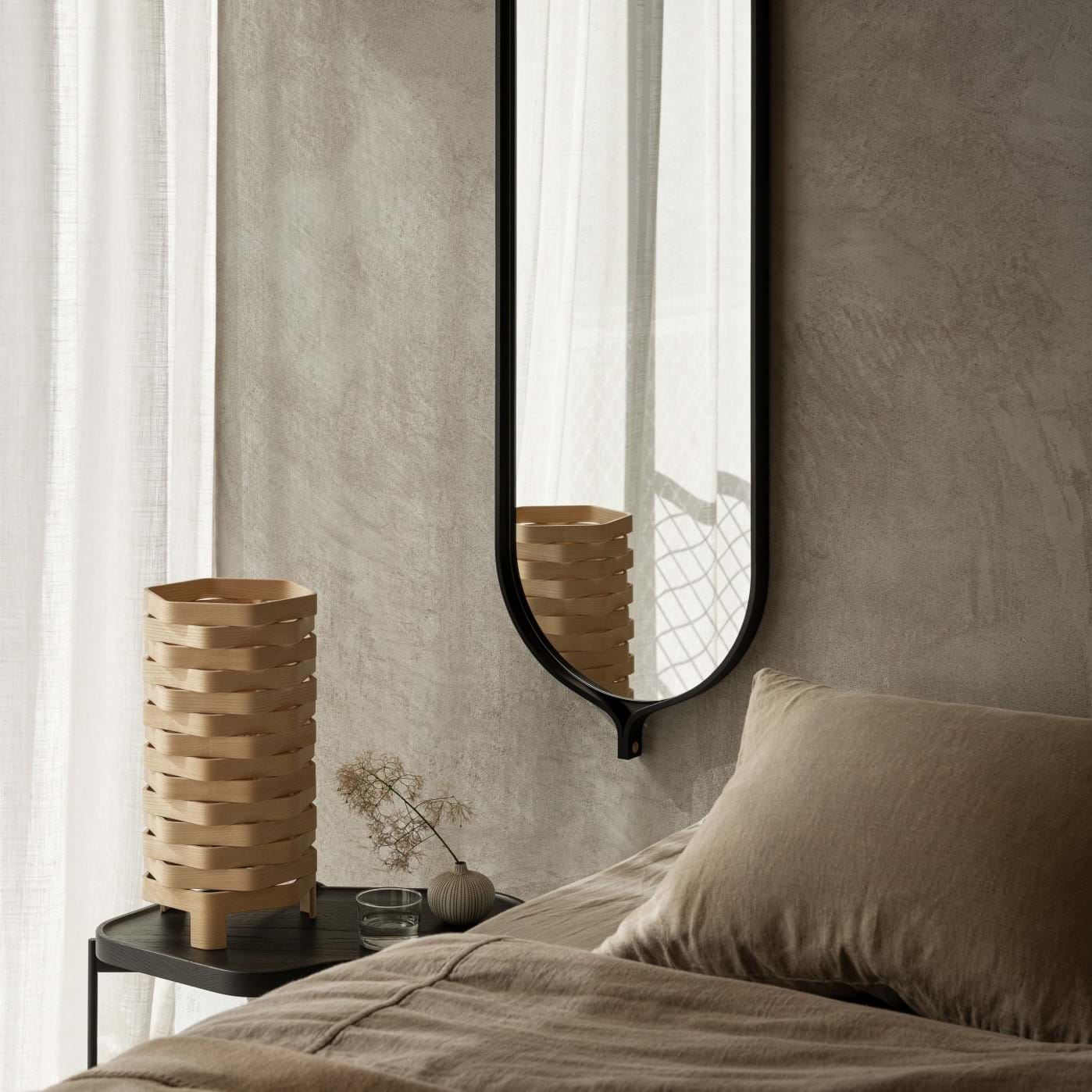 Comma Spegel Oval från Vålamagasinet Speglar, Swedese, Image-3