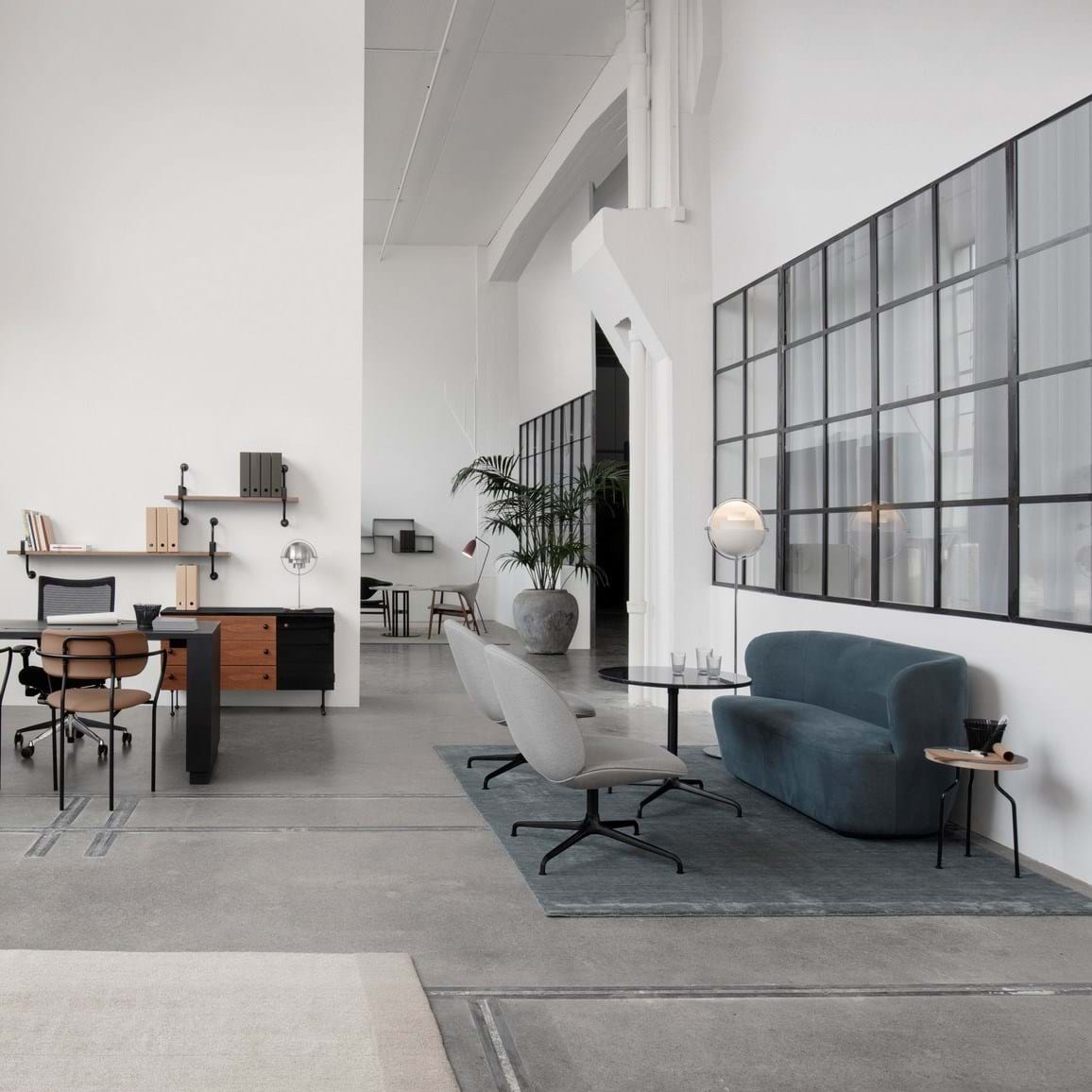 Multi-Lite Floor Lamp från Vålamagasinet Golvlampor, Gubi, Image-3