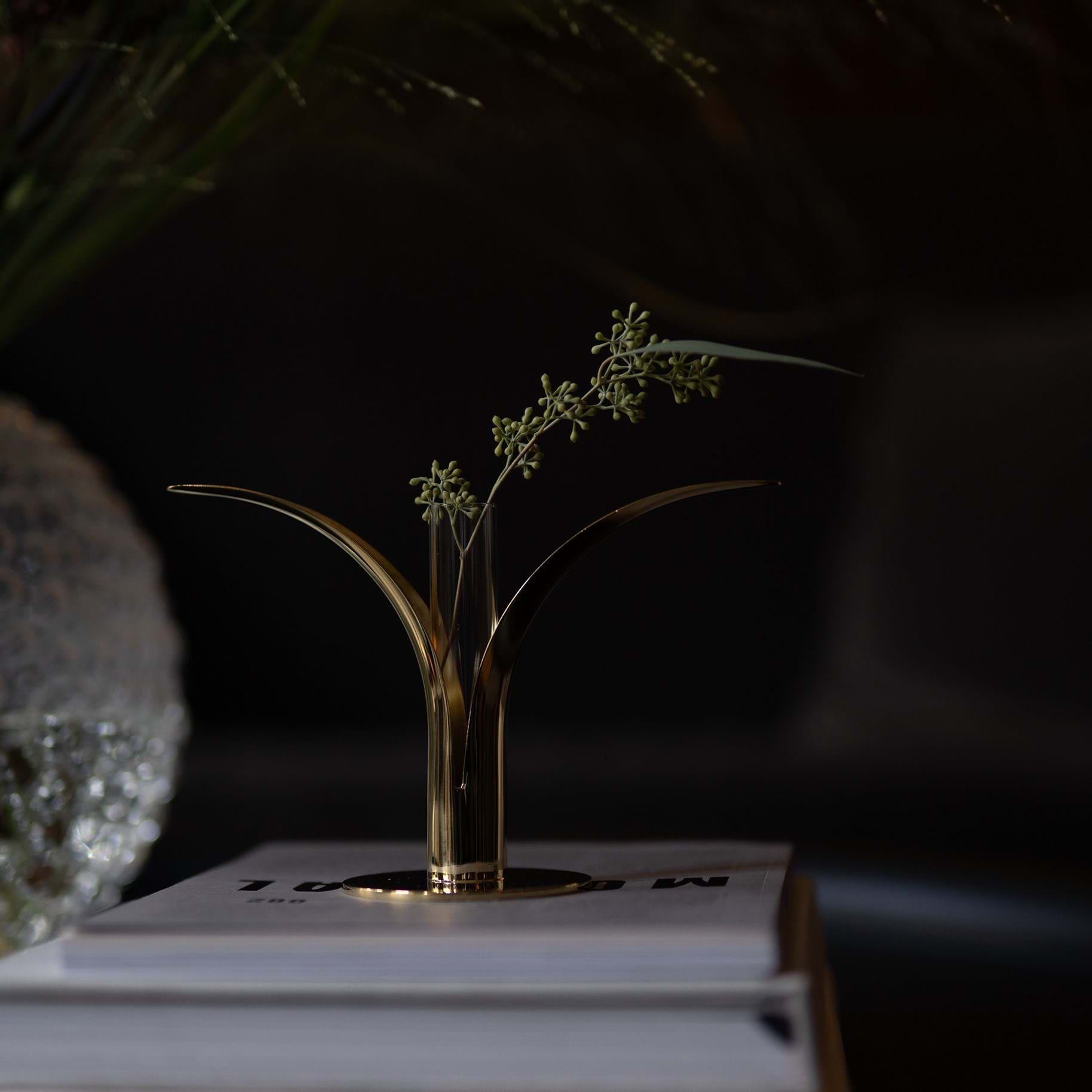 The Lily Vase Candleholder från Vålamagasinet Ljusstakar och ljuslyktor, Skultuna, Image-4