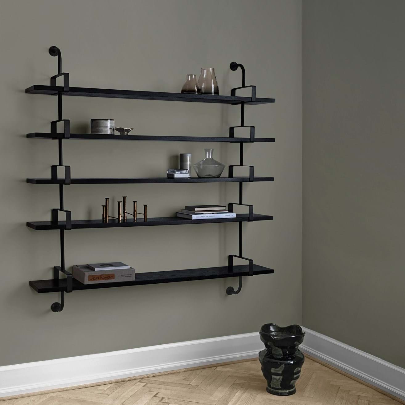 Démon 4 Bookshelf X2 L:155 cm från Vålamagasinet Hyllor, Gubi, Image-2