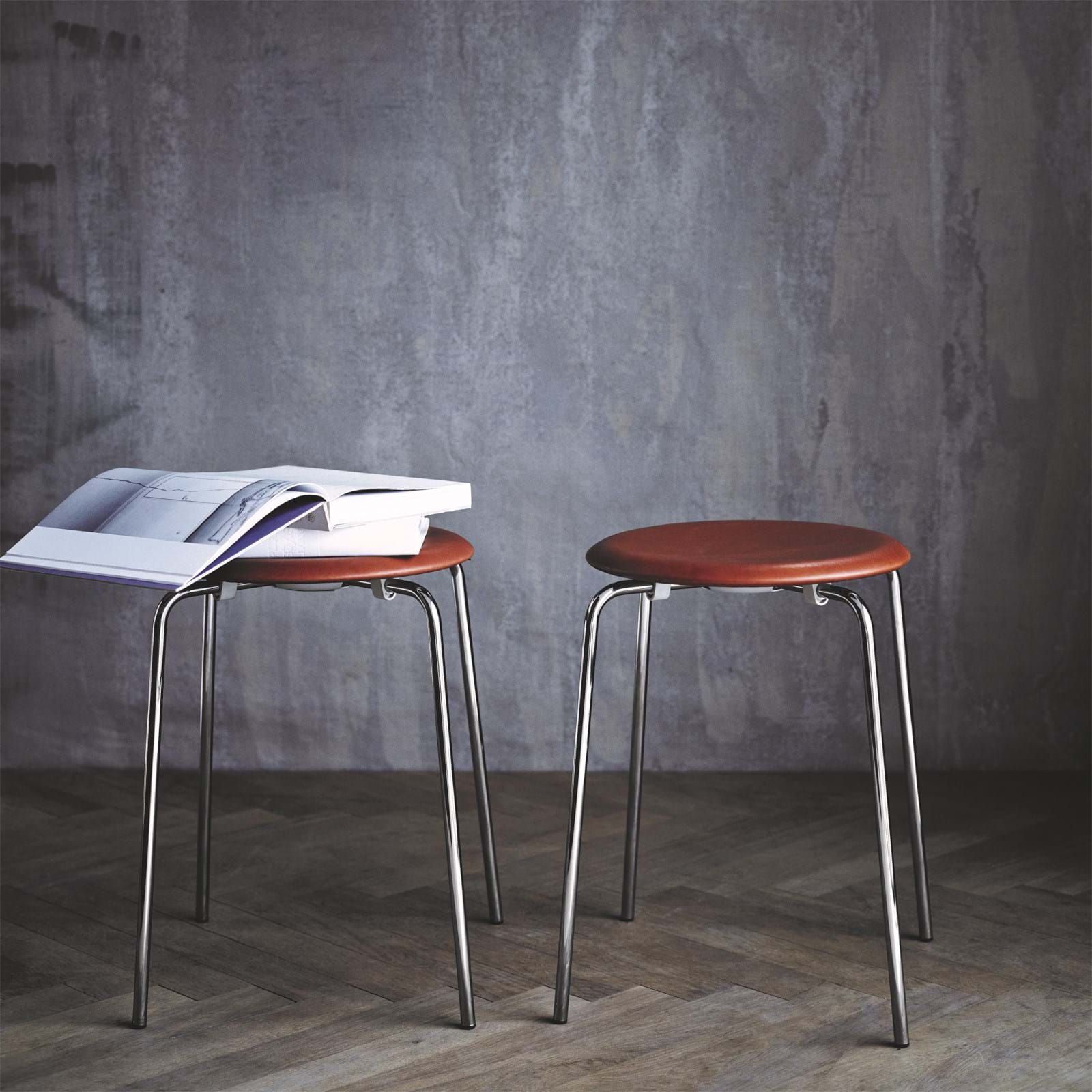 Dot 3170 Pall från Vålamagasinet Pallar och bänkar, Fritz Hansen, Image-2